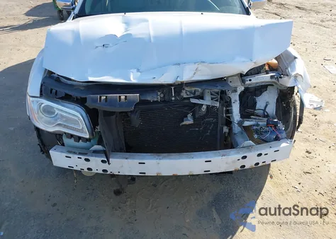 2011 Chrysler 300C z USA, uszkodzony, nr VIN 2C3CA6CT3BH559502